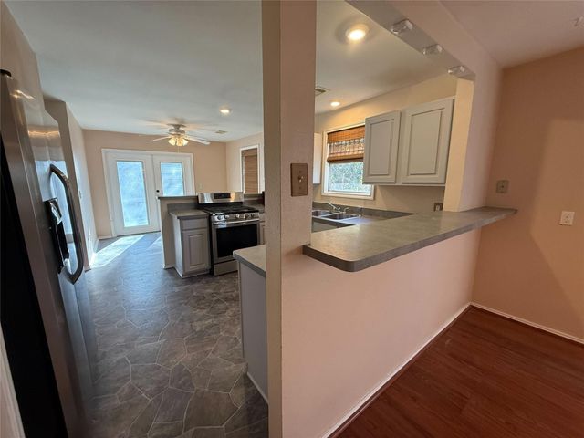 13231 Southshore Drive, Conroe, TX 77304