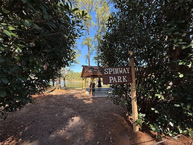 13231 Southshore Drive, Conroe, TX 77304