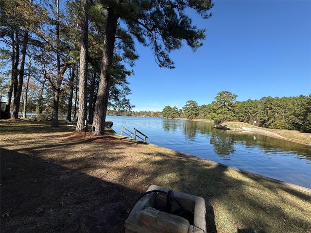 13231 Southshore Drive, Conroe, TX 77304