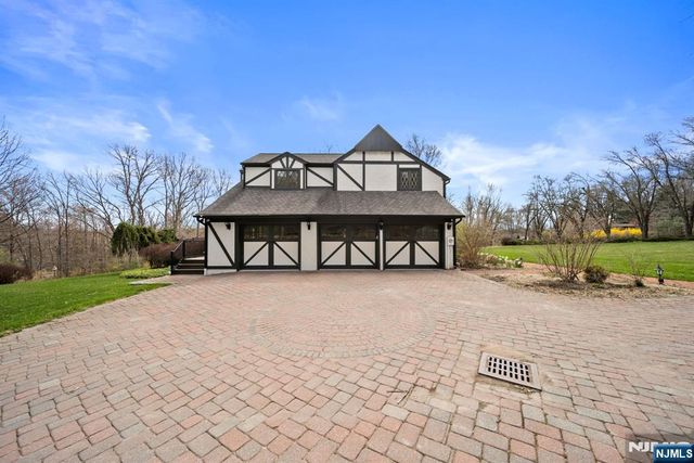 6 Jonathan Smith Road, Morris Township, NJ 07960