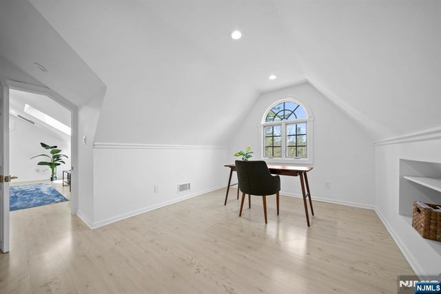 6 Jonathan Smith Road, Morris Township, NJ 07960