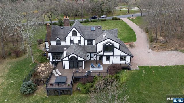 6 Jonathan Smith Road, Morris Township, NJ 07960