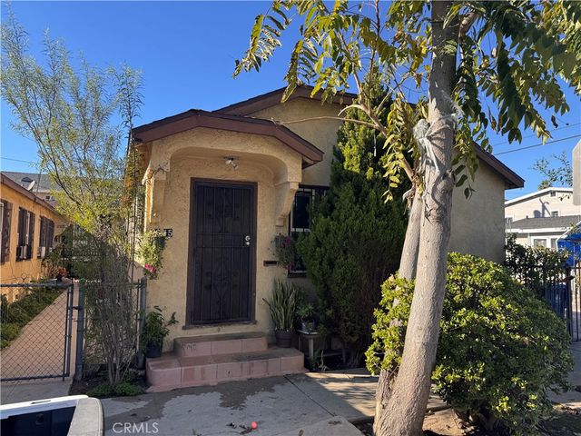 901 W 68th, Los Angeles, CA 90044