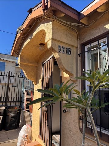 901 W 68th, Los Angeles, CA 90044