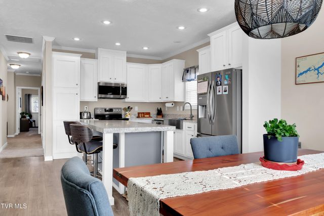 1120 Myrtle Drive, Butler, TN 37640