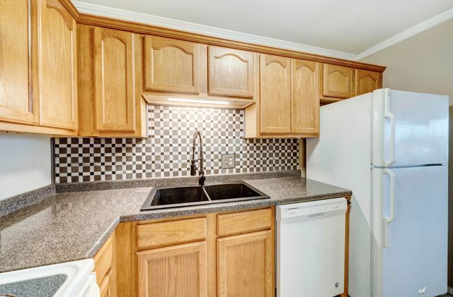 1301 Beck Avenue APT 16, Panama City, FL 32401