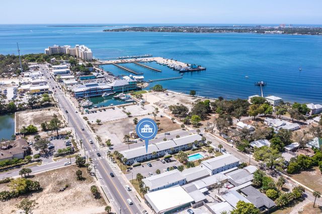 1301 Beck Avenue APT 16, Panama City, FL 32401