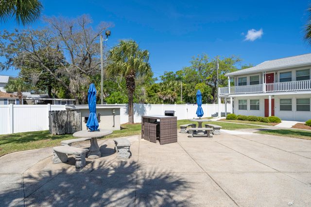 1301 Beck Avenue APT 16, Panama City, FL 32401