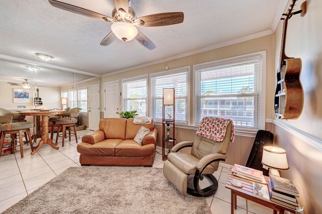 1301 Beck Avenue APT 16, Panama City, FL 32401