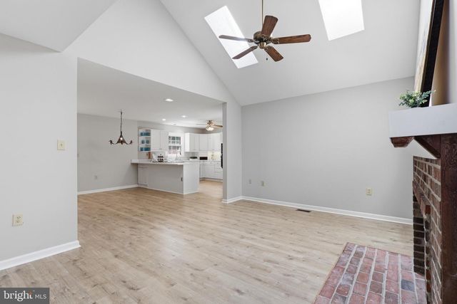 8646 IVY MINT CT, Springfield, VA 22153