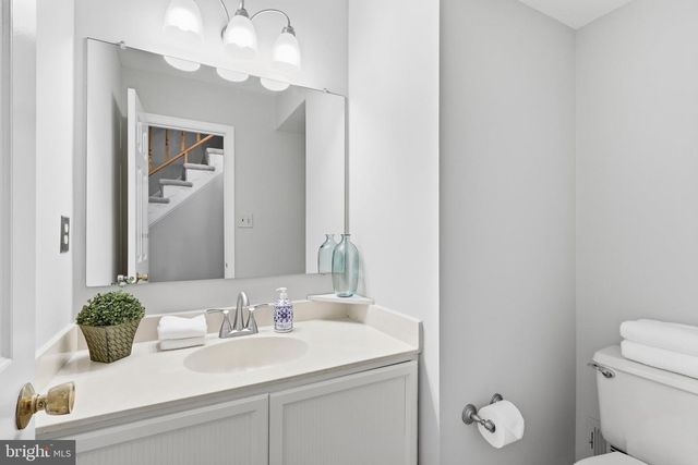 8646 IVY MINT CT, Springfield, VA 22153