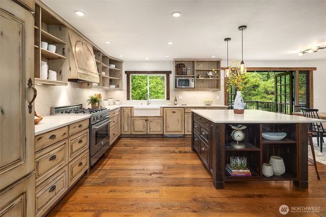 22619 87th Avenue SE, Woodinville, WA 98077