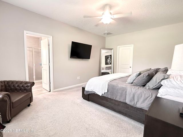1676 ENCLAVE Road, Jacksonville, FL 32211