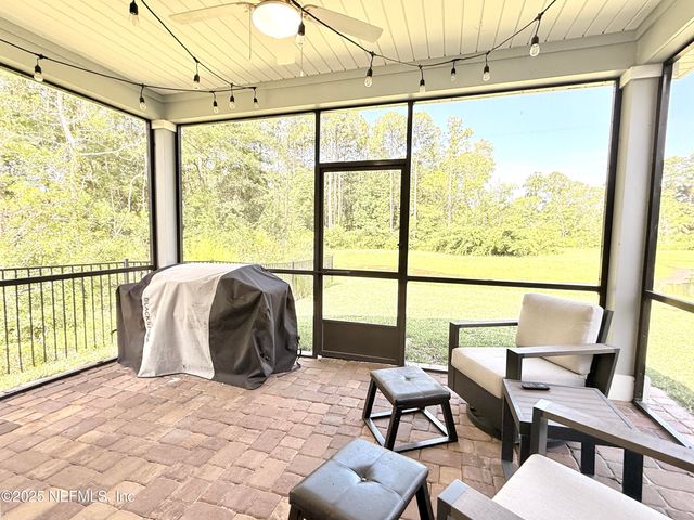 1676 ENCLAVE Road, Jacksonville, FL 32211