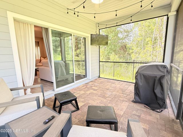 1676 ENCLAVE Road, Jacksonville, FL 32211