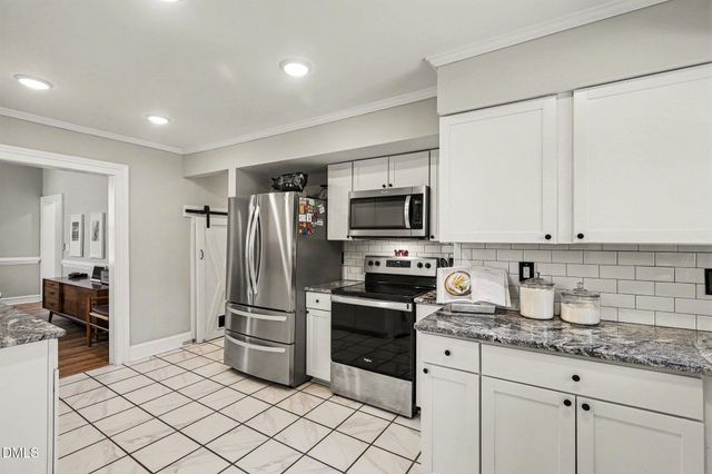 910 S 2nd Street, Smithfield, NC 27577