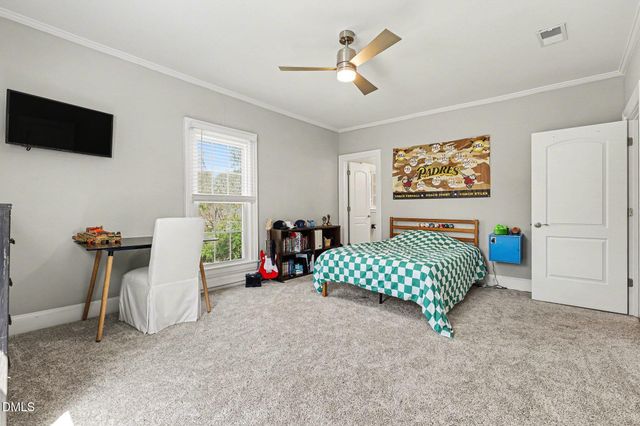 910 S 2nd Street, Smithfield, NC 27577