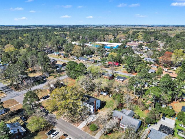 910 S 2nd Street, Smithfield, NC 27577