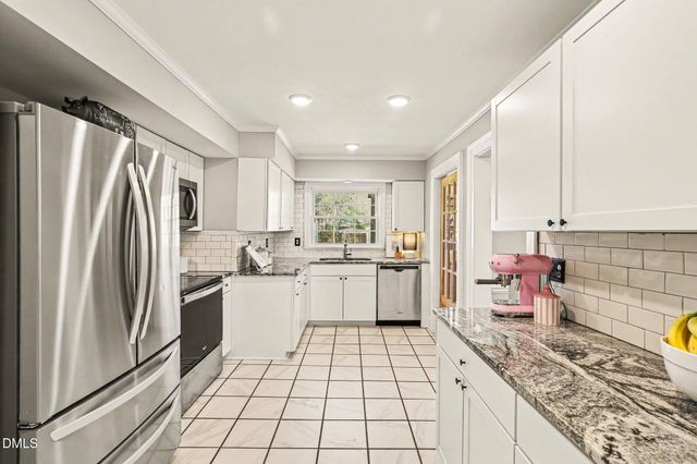 910 S 2nd Street, Smithfield, NC 27577