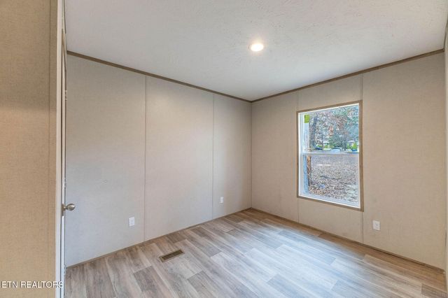 138 Trillium Circle, Harriman, TN 37748