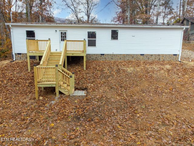 138 Trillium Circle, Harriman, TN 37748