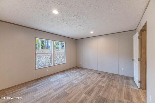 138 Trillium Circle, Harriman, TN 37748