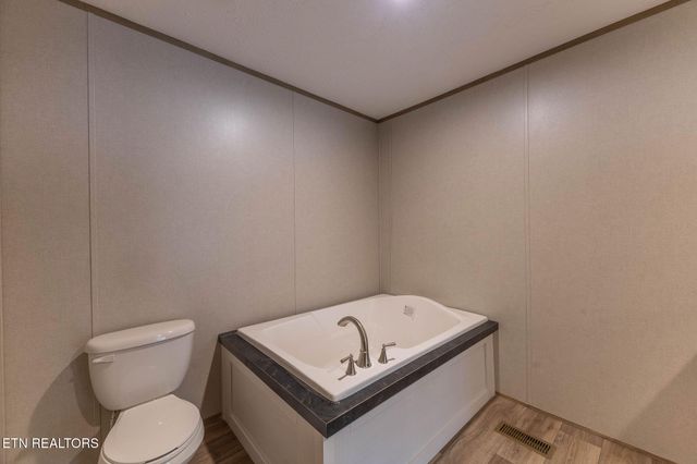 138 Trillium Circle, Harriman, TN 37748