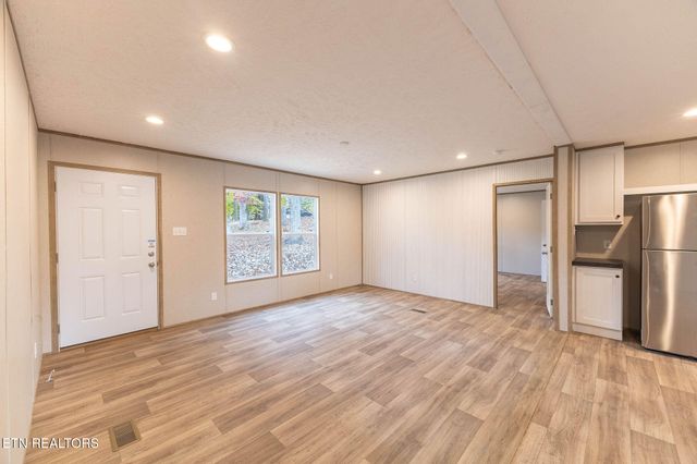 138 Trillium Circle, Harriman, TN 37748