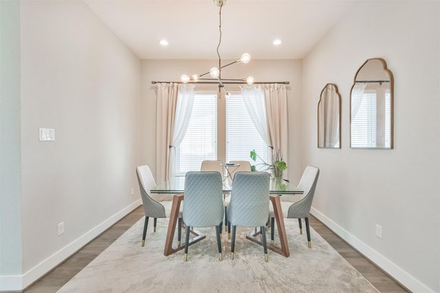 8411 Hempstead Road H, Houston, TX 77008