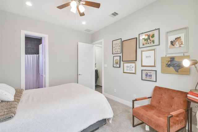 8411 Hempstead Road H, Houston, TX 77008