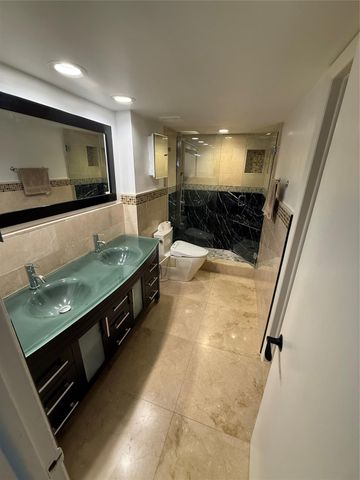 19428 NE 26th Ave 103, Miami, FL 33180