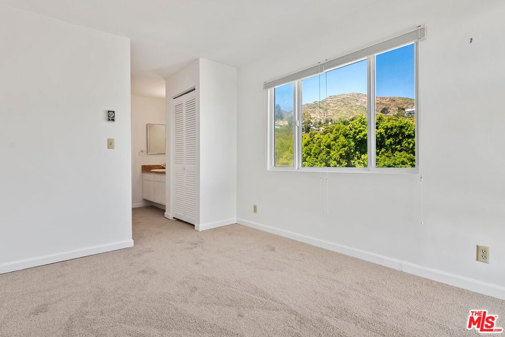 Image 19 of property listing at 23901 Civic Center Way D235, Malibu, CA 90265