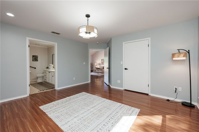 101 Santa Fe Dr, Rockport, TX 78382