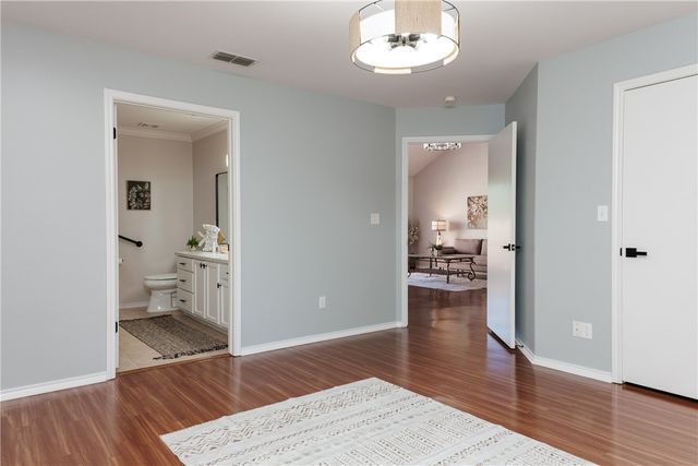 101 Santa Fe Dr, Rockport, TX 78382