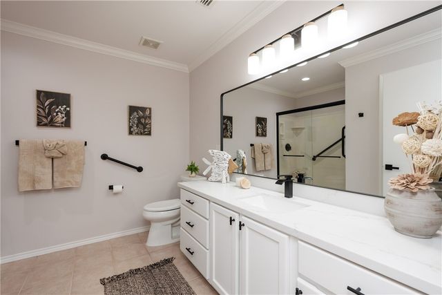 101 Santa Fe Dr, Rockport, TX 78382