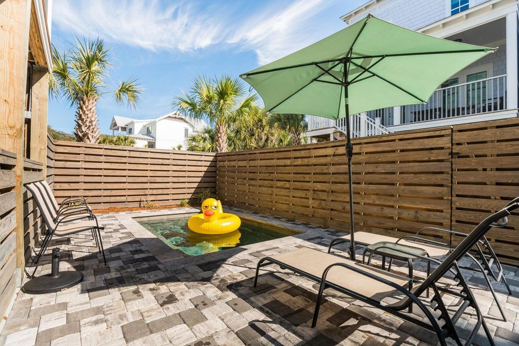 112 E Huron Avenue C, Folly Beach, SC 29439