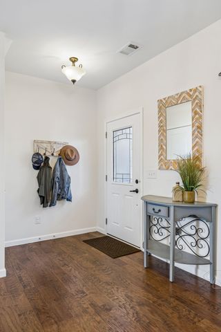 557 Wolfeboro Ln, Nashville, TN 37221