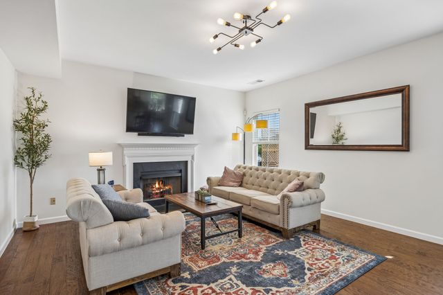 557 Wolfeboro Ln, Nashville, TN 37221