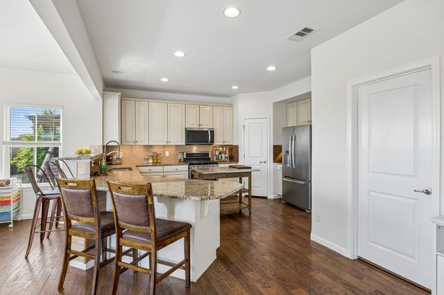 557 Wolfeboro Ln, Nashville, TN 37221