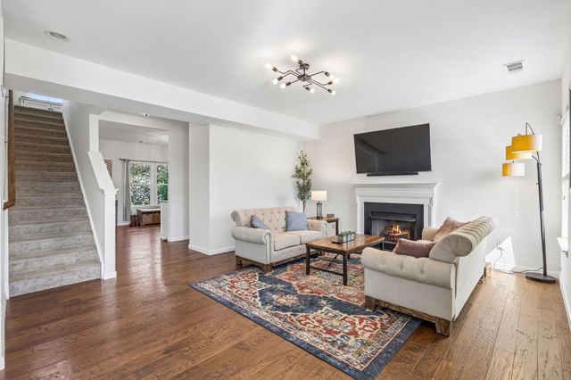 557 Wolfeboro Ln, Nashville, TN 37221