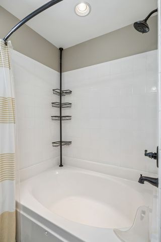 557 Wolfeboro Ln, Nashville, TN 37221