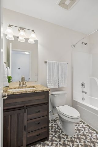 557 Wolfeboro Ln, Nashville, TN 37221