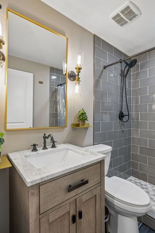 557 Wolfeboro Ln, Nashville, TN 37221