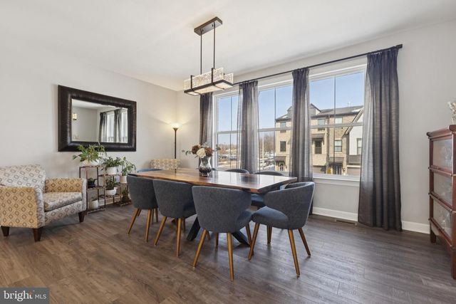 8102 ZOE PL, Alexandria, VA 22306