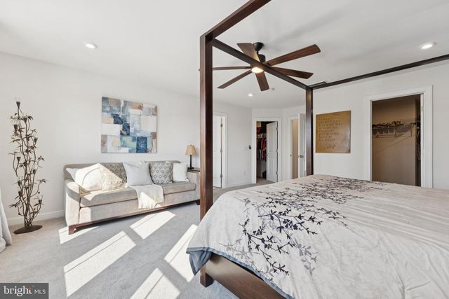 8102 ZOE PL, Alexandria, VA 22306