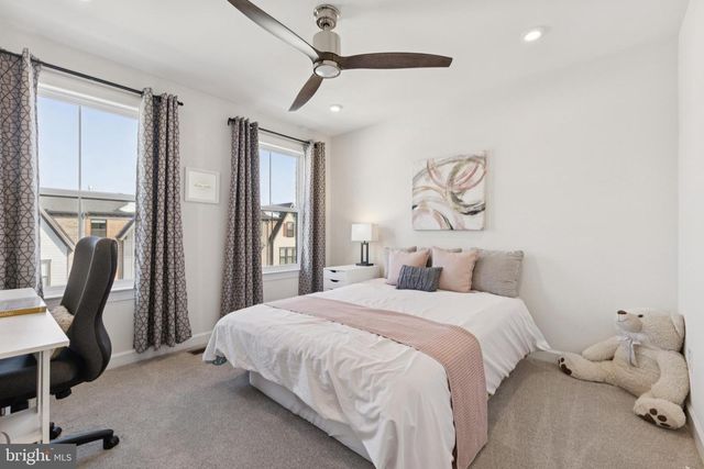 8102 ZOE PL, Alexandria, VA 22306