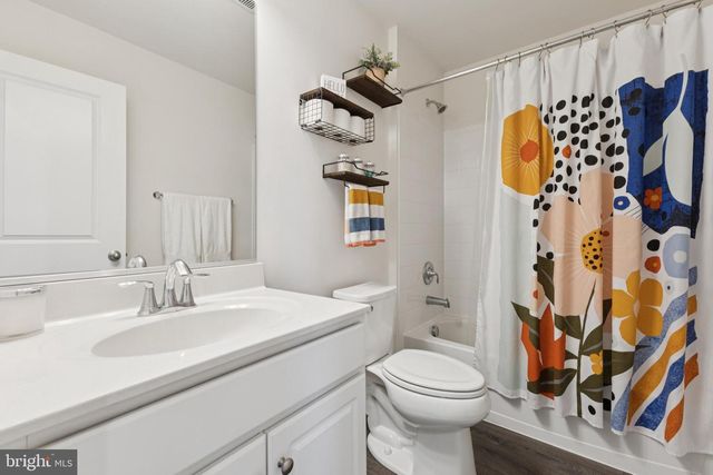 8102 ZOE PL, Alexandria, VA 22306