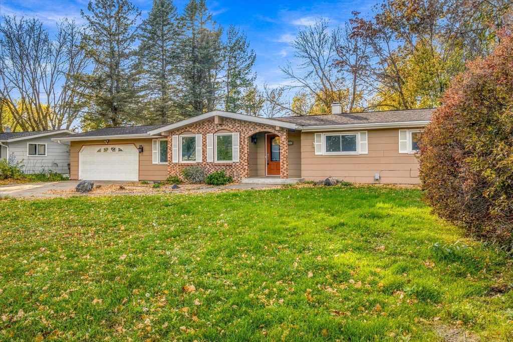 651 Sunset Lane N, Cambridge, MN 55008 — photo 2