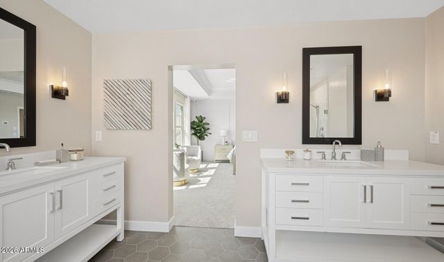 8024 W Harmont Drive, Peoria, AZ 85345