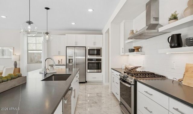 8024 W Harmont Drive, Peoria, AZ 85345